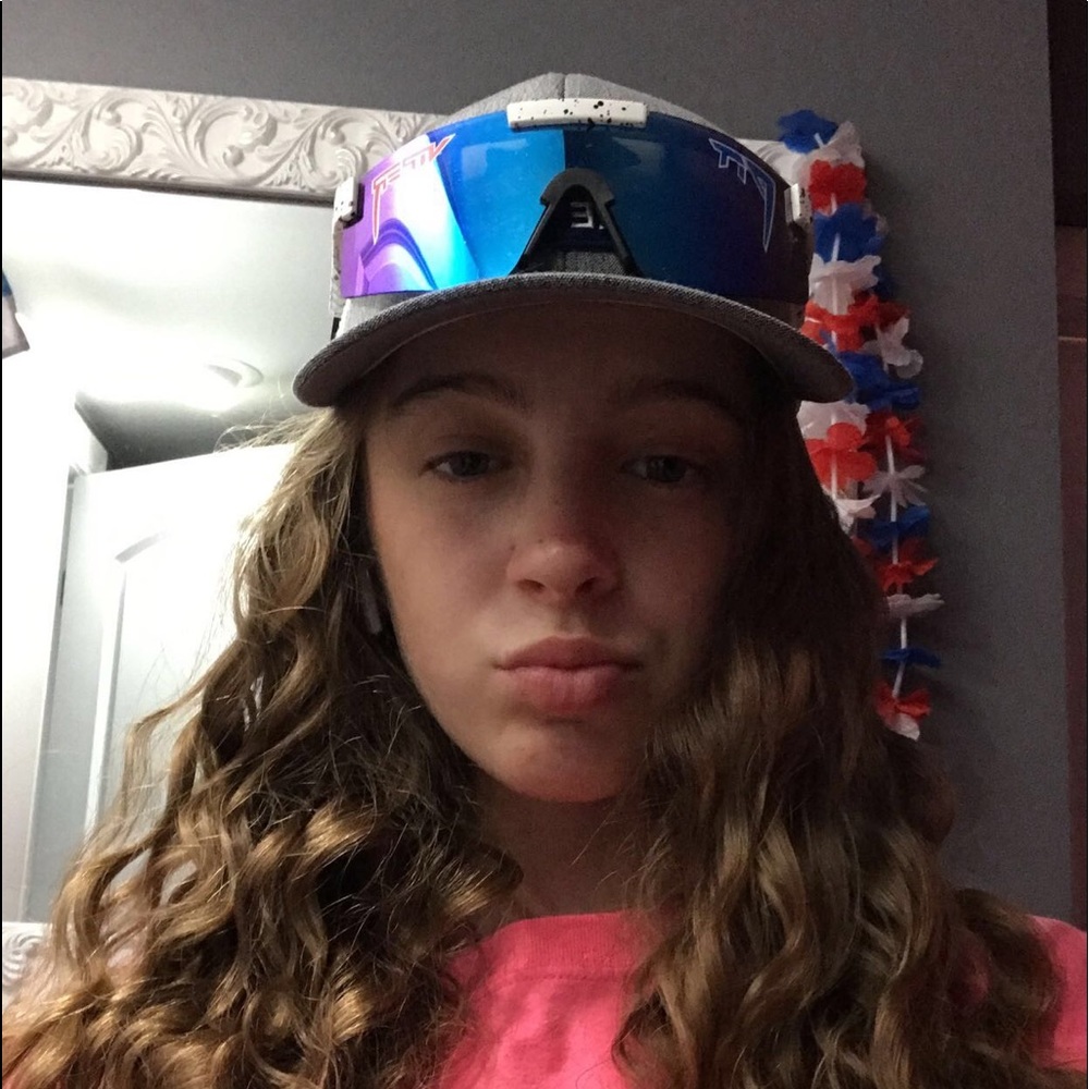 Meet your Posher, Mckenna